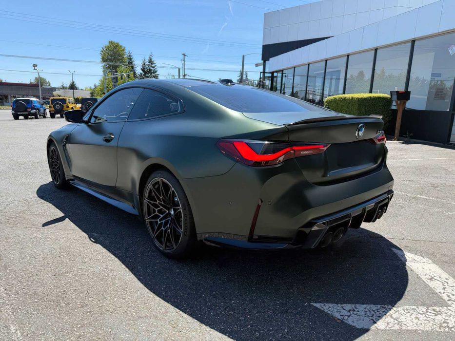 BMW M4 Competition xDrive      2024