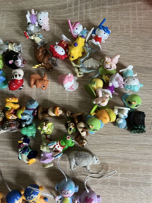 Игрушки с киндера
