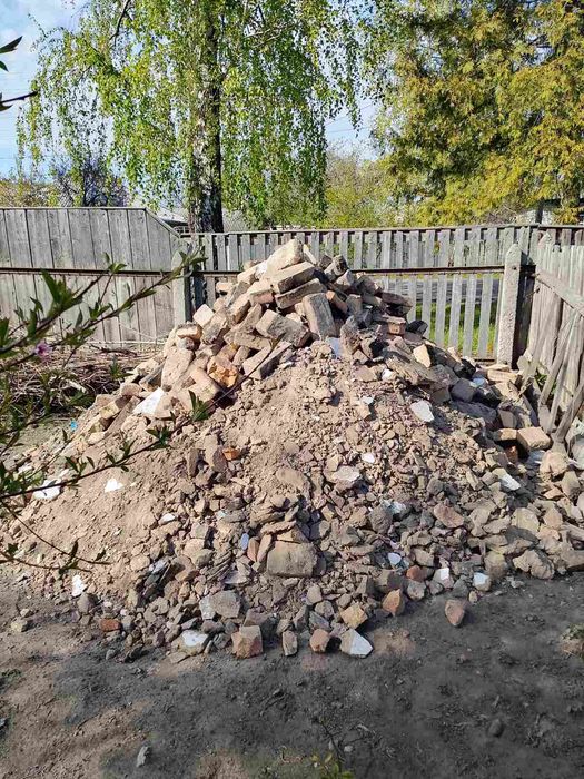 Отдам строительный мусор, Худяки