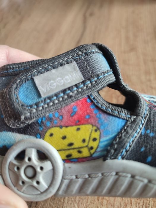 Kapcie viggami, rozmiar 22