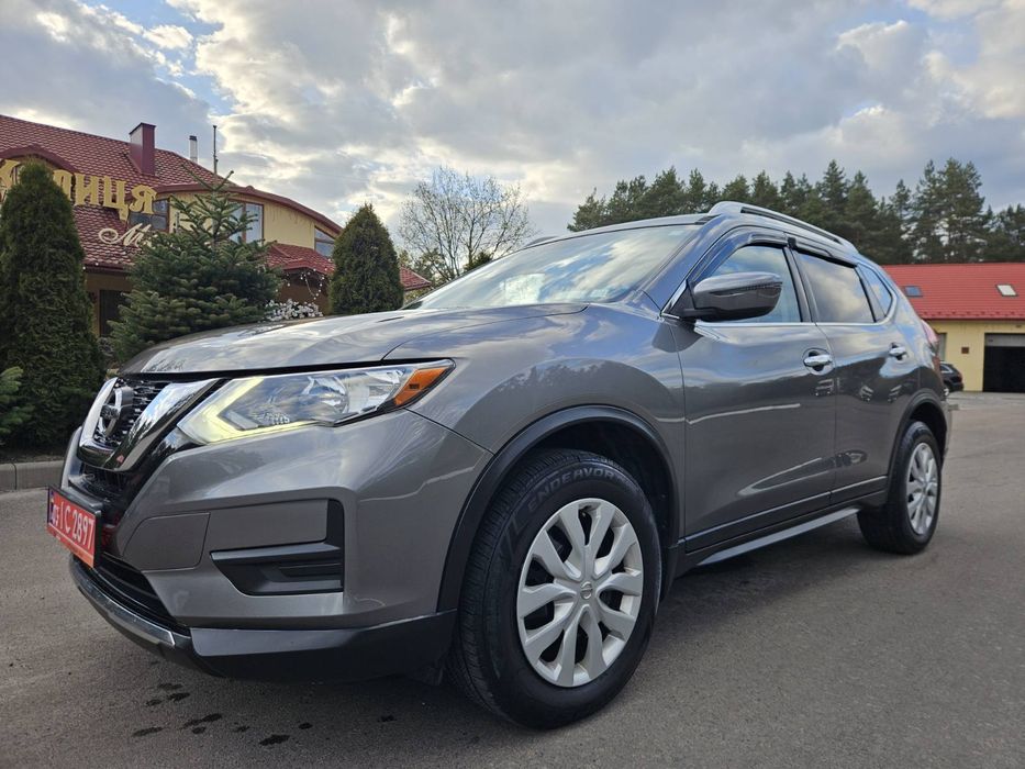 Продам  нісан рог