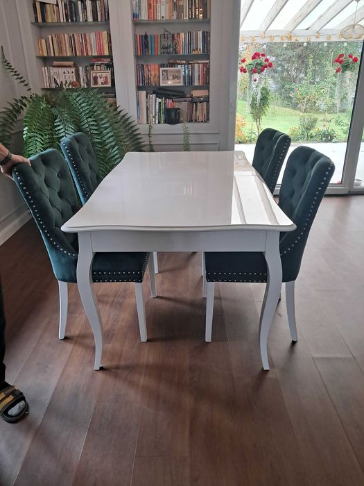 Stół biały rozkładany Shiraz Jafra elegancki, wysoki połysk.