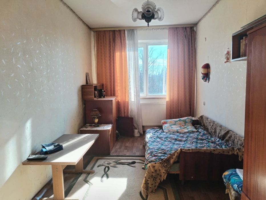 Продається будинок неподалік від центру міста