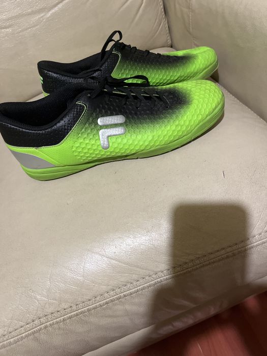 Buty do gry w piłkę 44 rozmiar