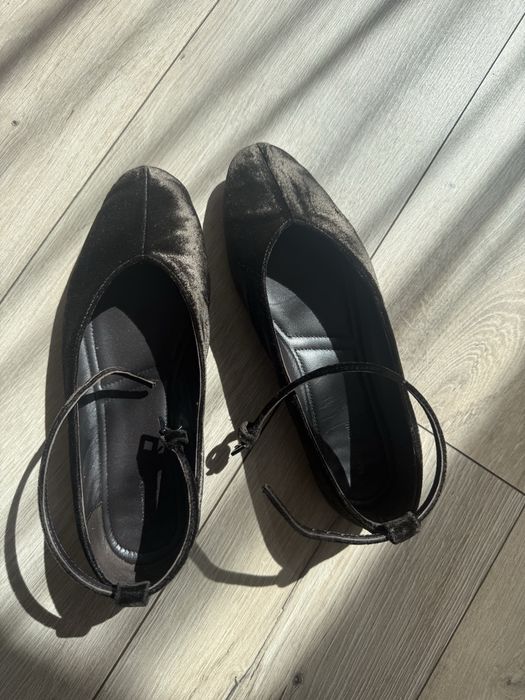 Балетки від massimo dutti