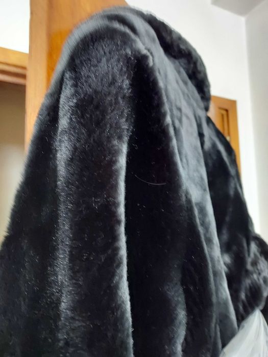 CASACO PRETO de Pêlo Sintético  XL