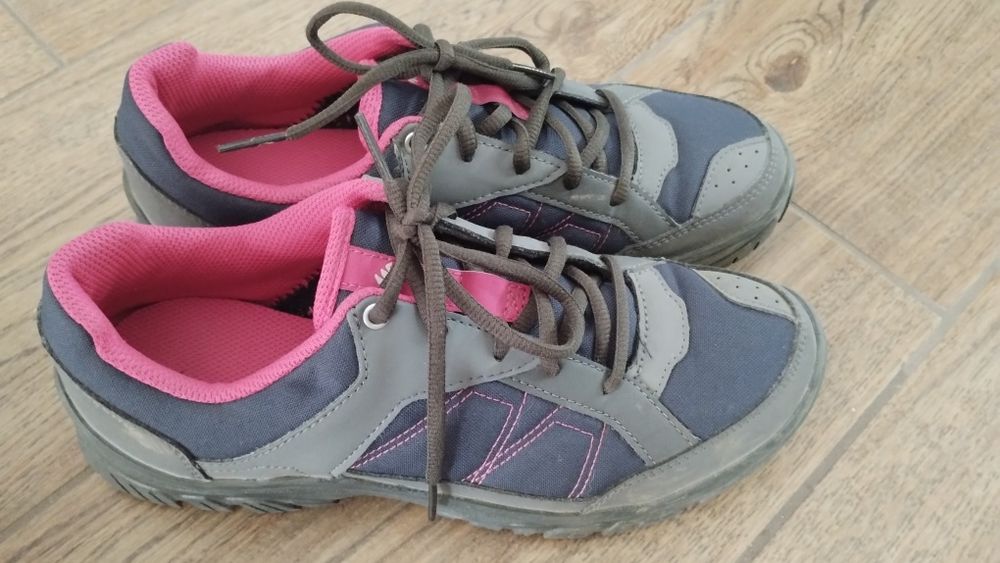Buty trekkingowe turystyczne Quechua r.39