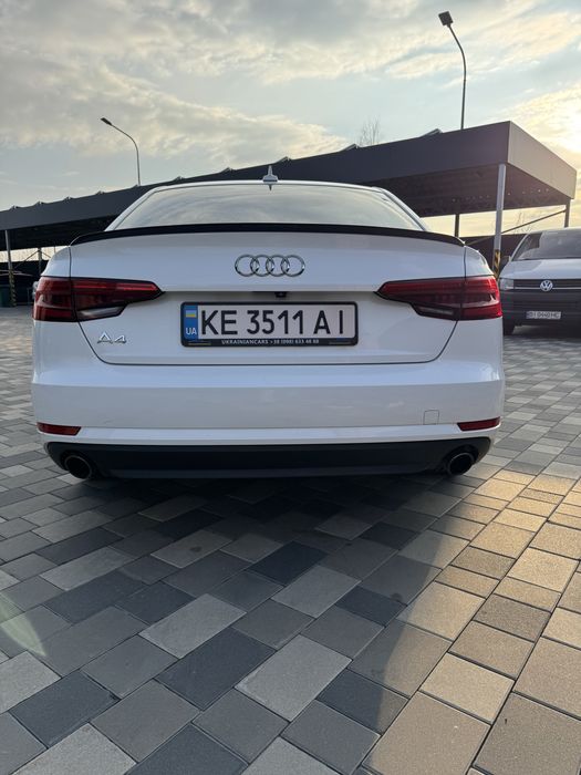 Audi A4 B9 2017 | 2.0 TFSI 190 к.с. | S-tronic