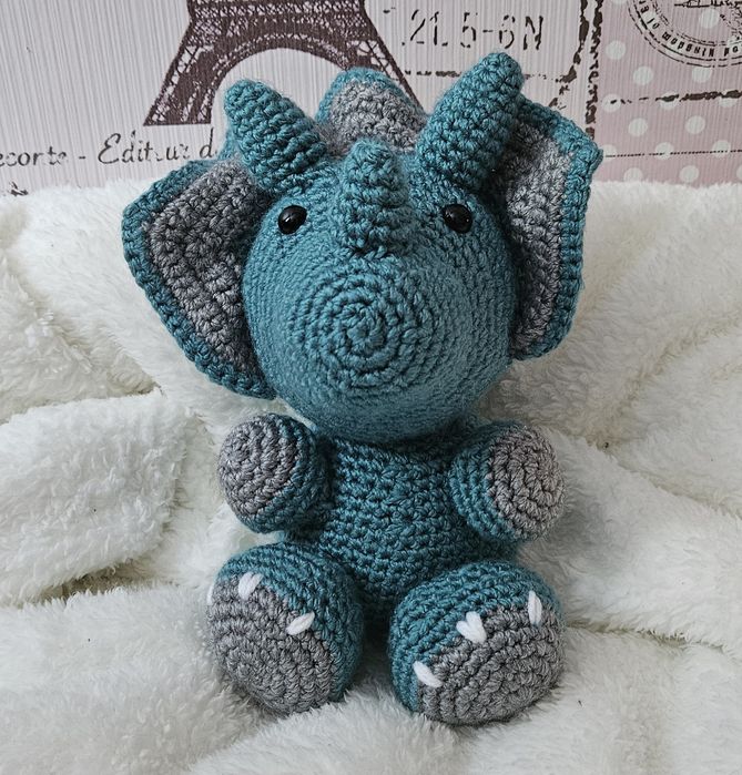 Triceratops szydełkowany