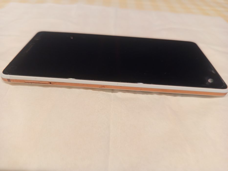 Telemóvel Nokia 7plus