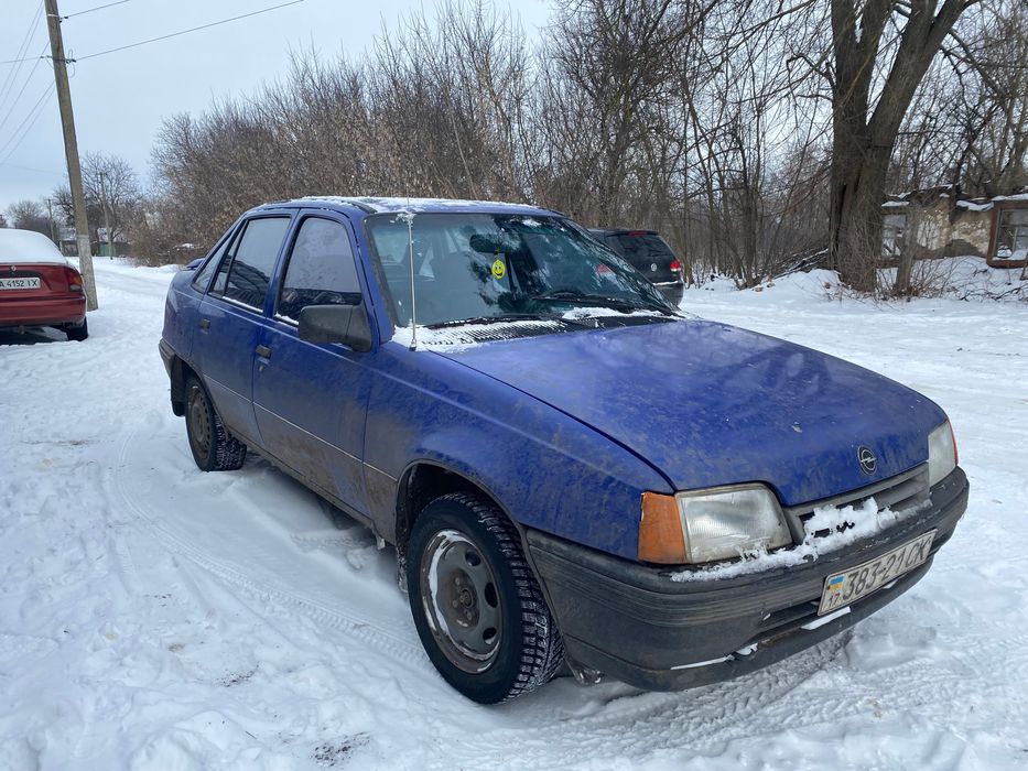 Продам автомобіль Opel Kadett