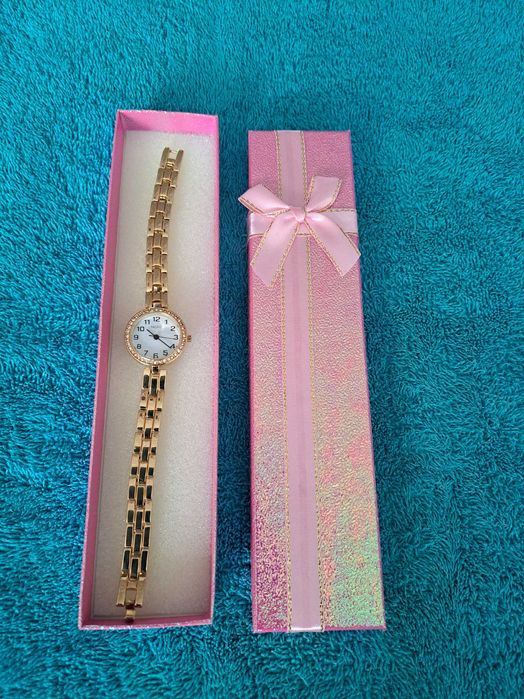 Okazja ! Zegarek damski  PACIFIC z piękną bransoletką .