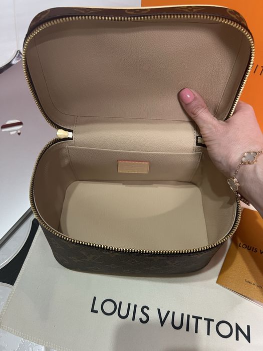 Косметичка Louis Vuitton Nice mini чип NFC Луи Виттон