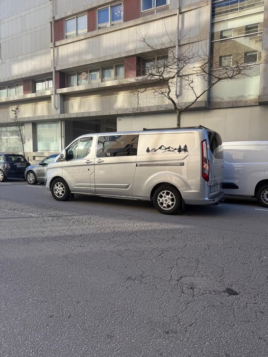 Campervan Ford Costum versao longa