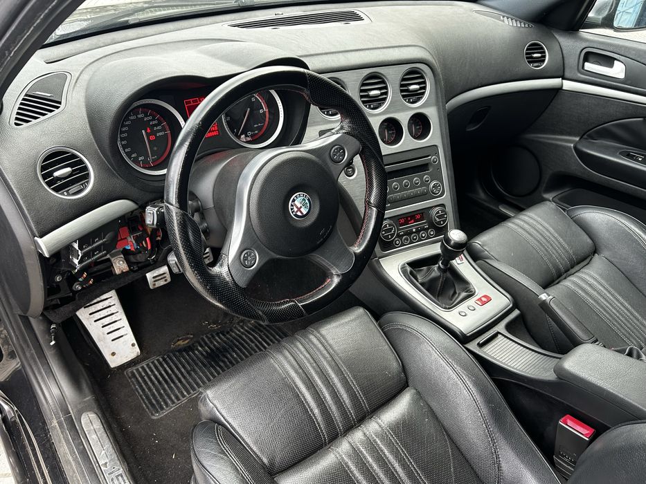 Alfa Romeo 159 completa p/peças