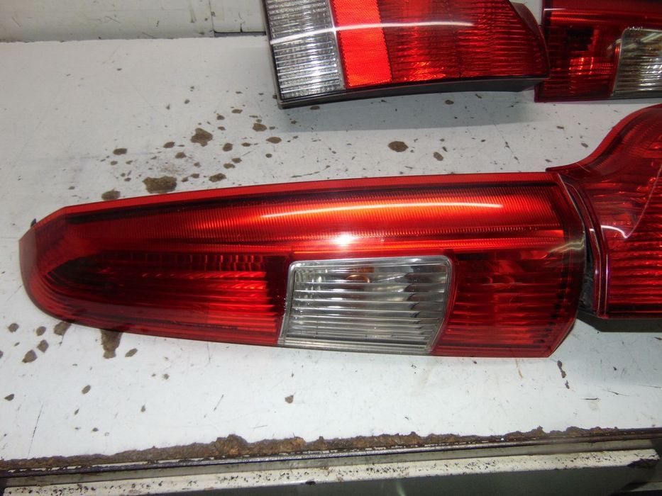 Volvo V70 farolins " nova de stock antigo