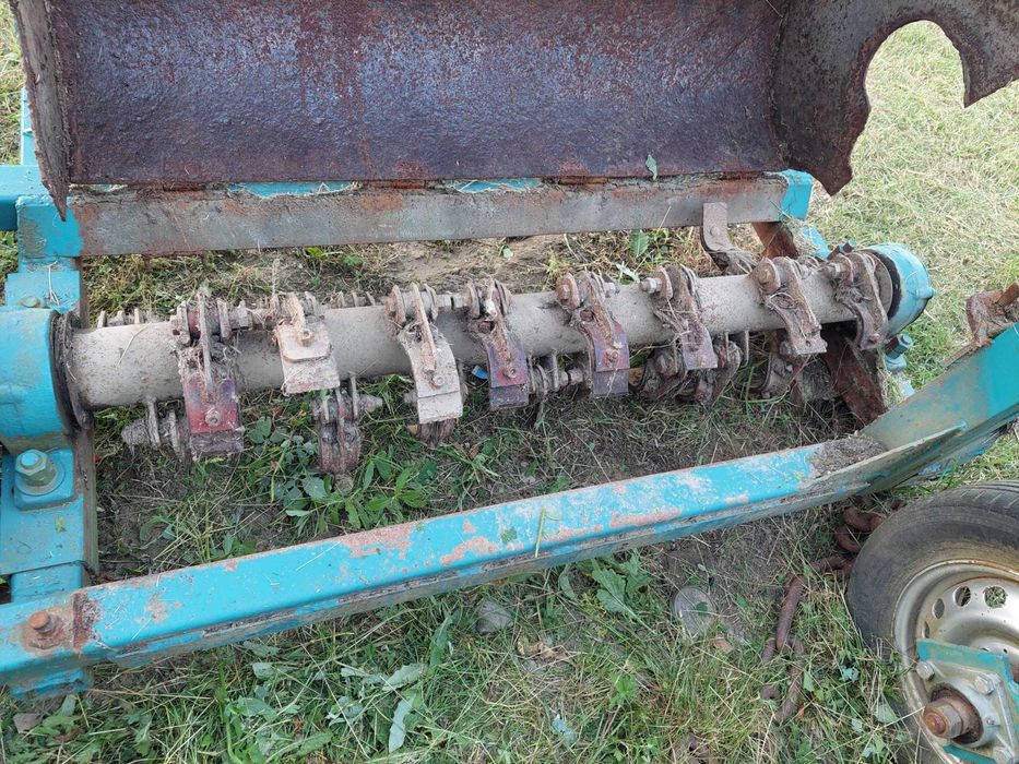 Кір прицепний до трактора.