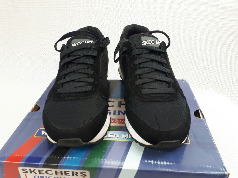 Sneakersy SKECHERS czarne memory foam 35