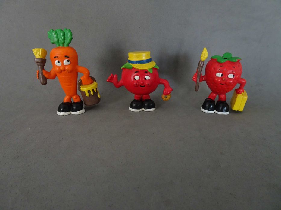 Figuras em PVC da coleção Frutinhas da Maia Borges