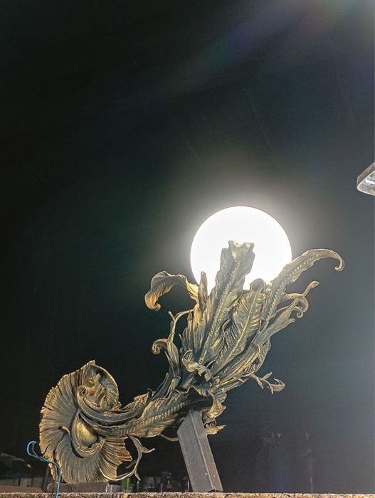 Фонарь кований настінний