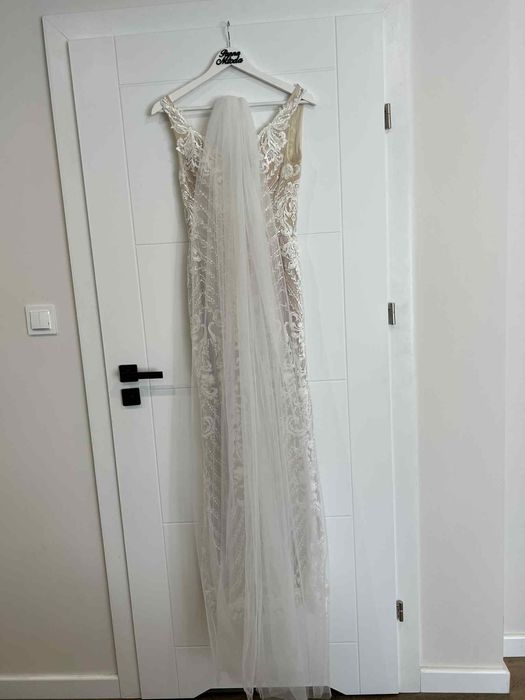 Suknia ślubna SYRENKA boho z koronką (rozmiar 36-38) + welon