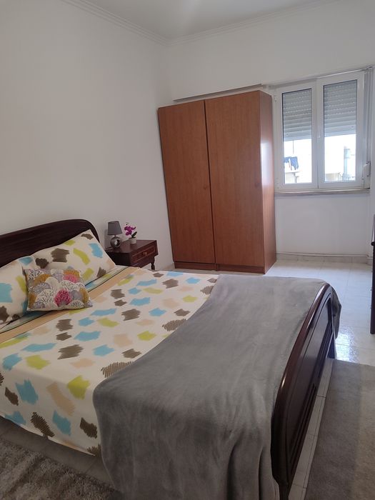 Quarto para arrendar