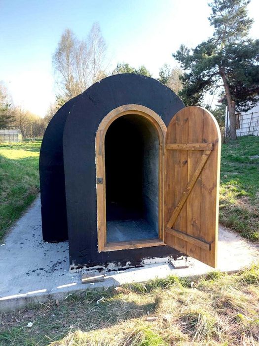Piwnica ogrodowa ziemianka betonowa , schron, spiżarnia