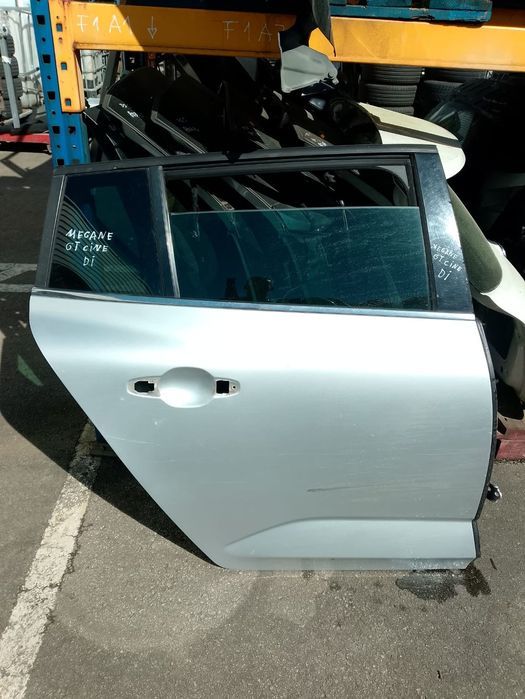 Porta tras direita Renault Megane IV SW 16-