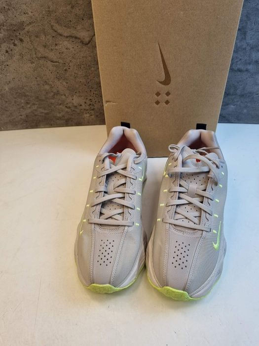 Buty Nike Ava Rover
