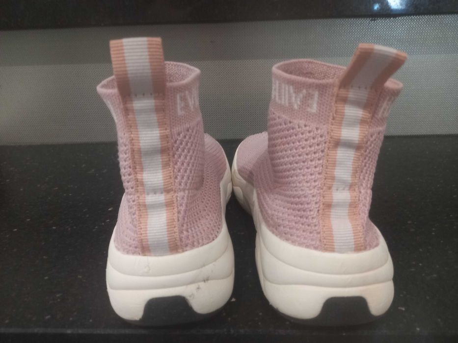 Sprzedam buty dla dziewczynki