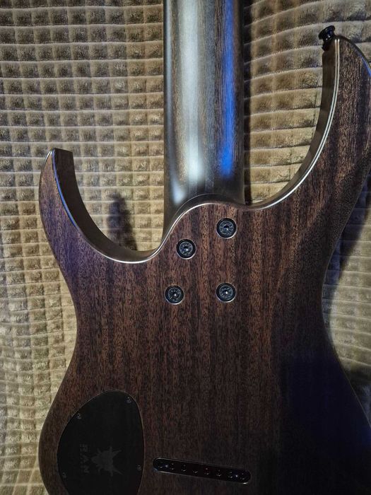 Na sprzedaż gitara Run Crusher 8 Custom.