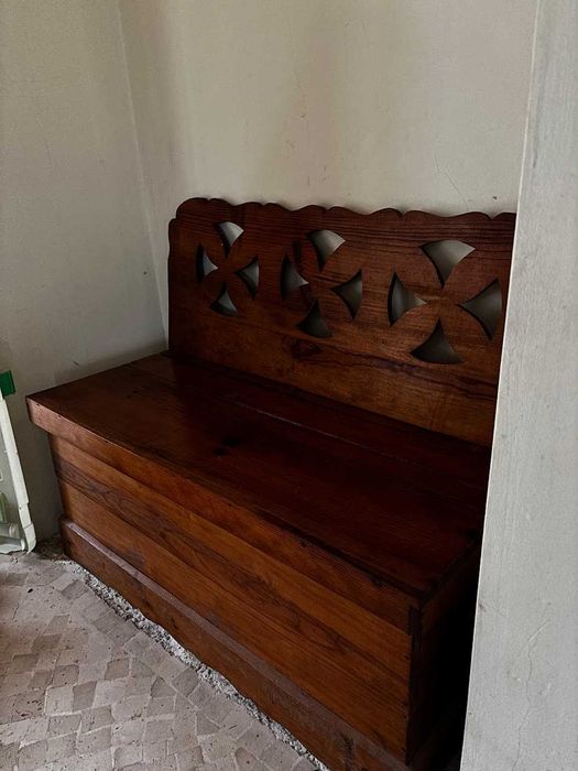 Bau Banco em Pinho