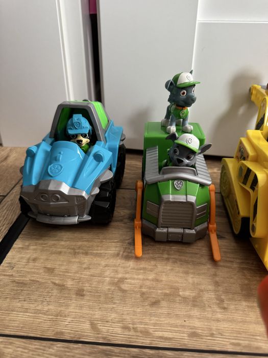 Zestaw pojazdow psi patrol