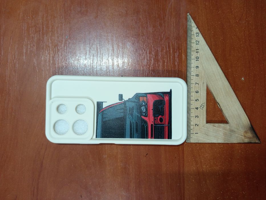 Продам чехол для Xiaomi redmi 13 4g з авто