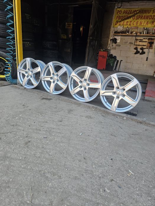 Felgi Aluminiowe Toyota Auris-Awensis-R16 5x114.3 ET39-6.5J + Czujniki