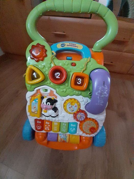 Sprzedam pchacza v-tech po dwójce dziecii