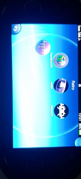 Estou a vender uma PSP Vita desbloqueado com 64 GB