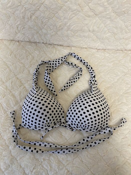 Ліф від купальника