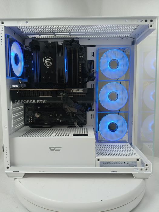 Komputer Gamingowy Ryzen 7 5700, RTX 5070, 16 GB,SSD,Win 11 Pro