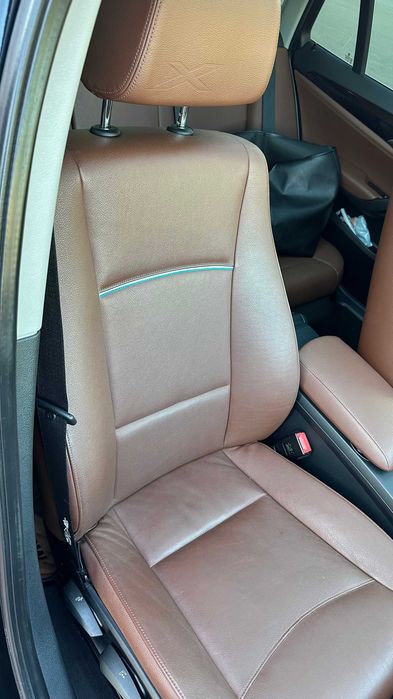 Продам BMW X1 2012