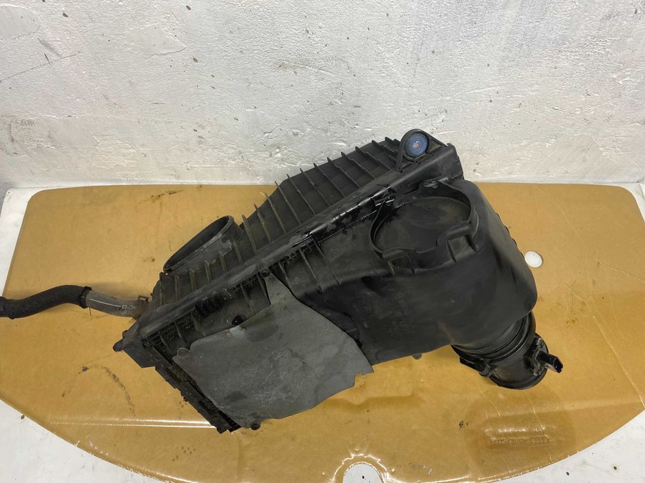 Корпус повітряного фільтра audi q7 4l 2006-2015 3.0tdi Розборка