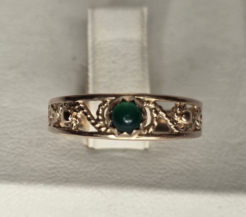 Золотое кольцо с хризопразом Ссср.