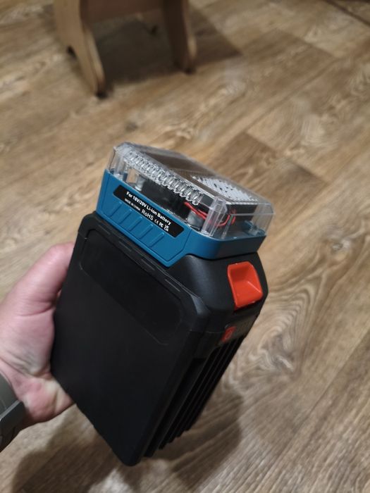 Зарядное устройство-повербанк 140W для Makita LXT (6A, PD 3.1, QC 3.0)