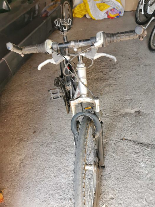 Rower młodzieżowy Mckenzle koła 24 Rama 40 Amortyzatory