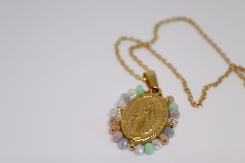 Colar com pendente nossa senhora