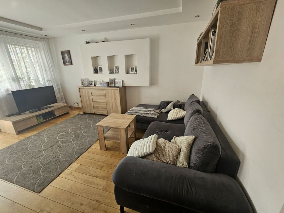 Sprzedam mieszkanie 56,2 m (3 pokoje +piwnica +balkon), Osiedle sybiraków