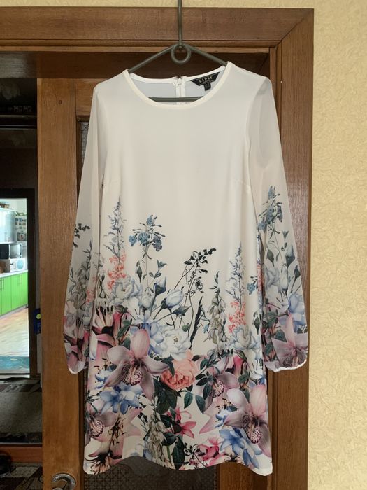 Плаття, сукня