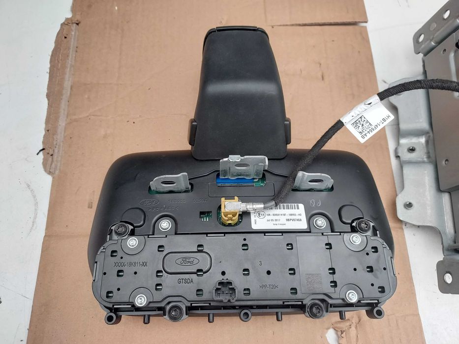 Stacja Multimedialna Radio Panel Wyświetlacz Komplet Ford Fiesta mk8