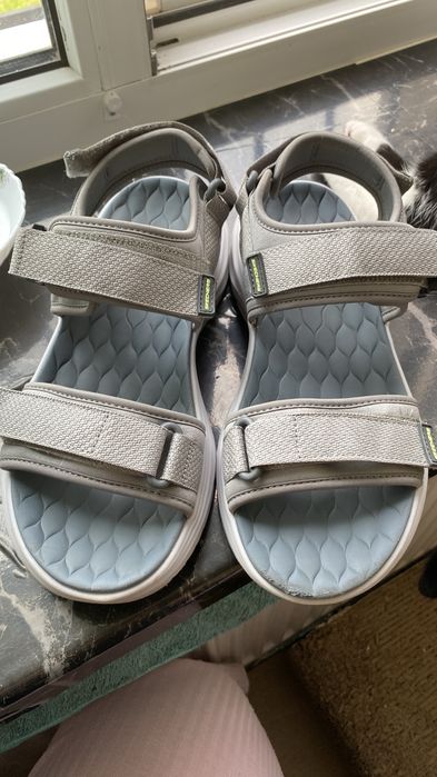 Босоніжки Skechers 42р (підліткові ,чоловічі)