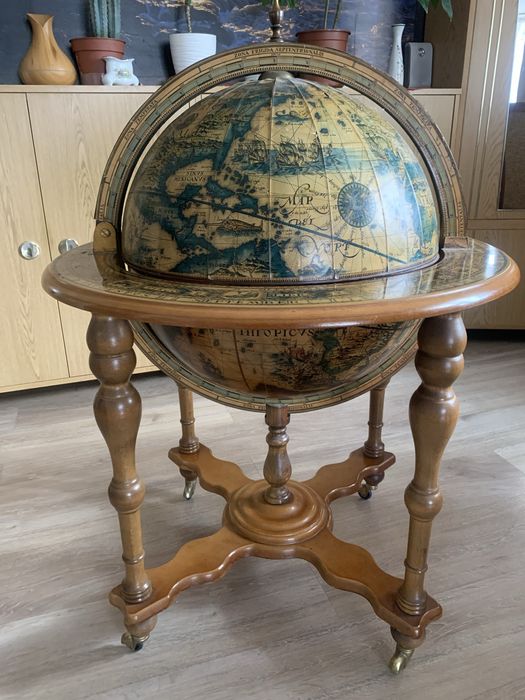 Elegancki włoski barek‑globus „Vecchi d’Oro” – Made in Italy